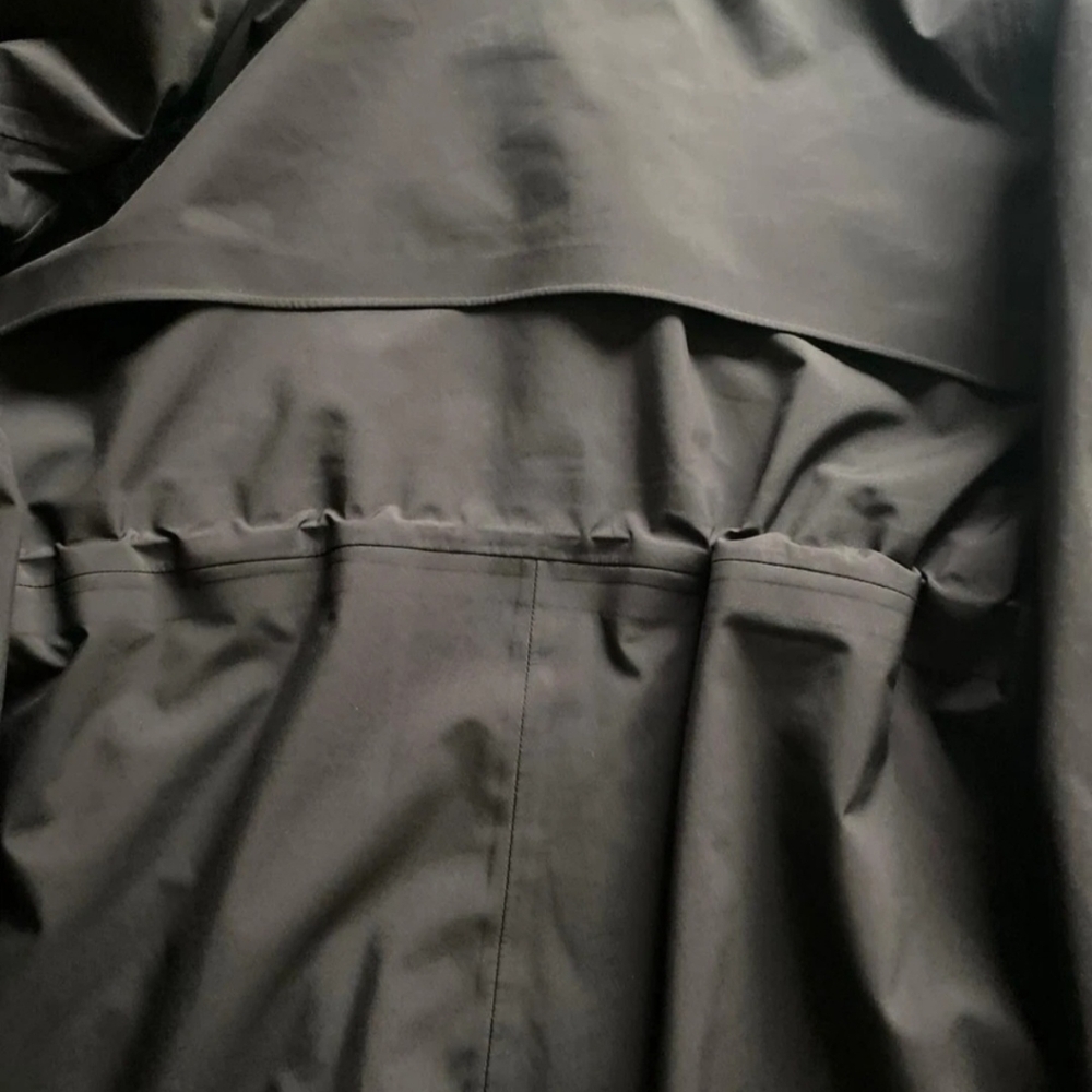 Lululemon Womens Rain Rebel Waterproof Jacket - Black - Size 2 - Picture 3 of 4